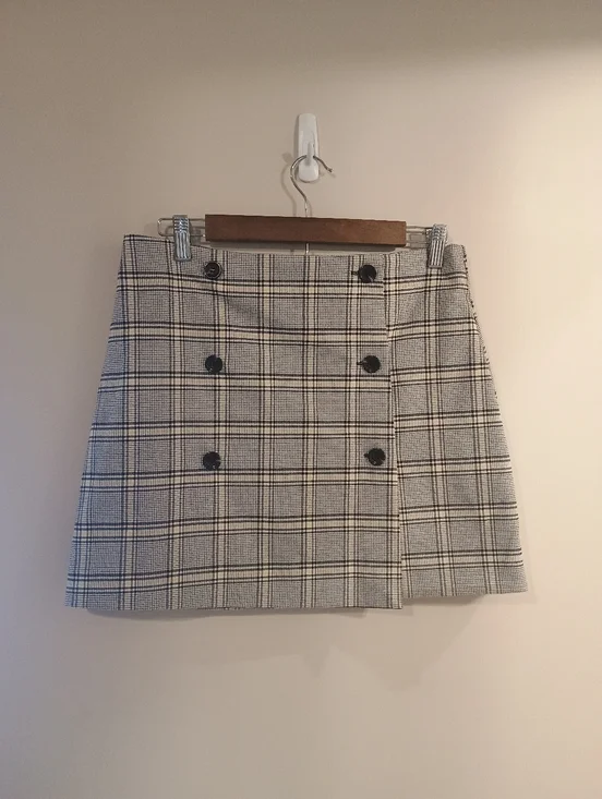 Y2k 90s Style Divided H&M Plaid Double-Breasted Mini Skirt in Black and White - Picture 1 of 8